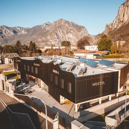 Lecco Hostel & Rooms Exterior photo
