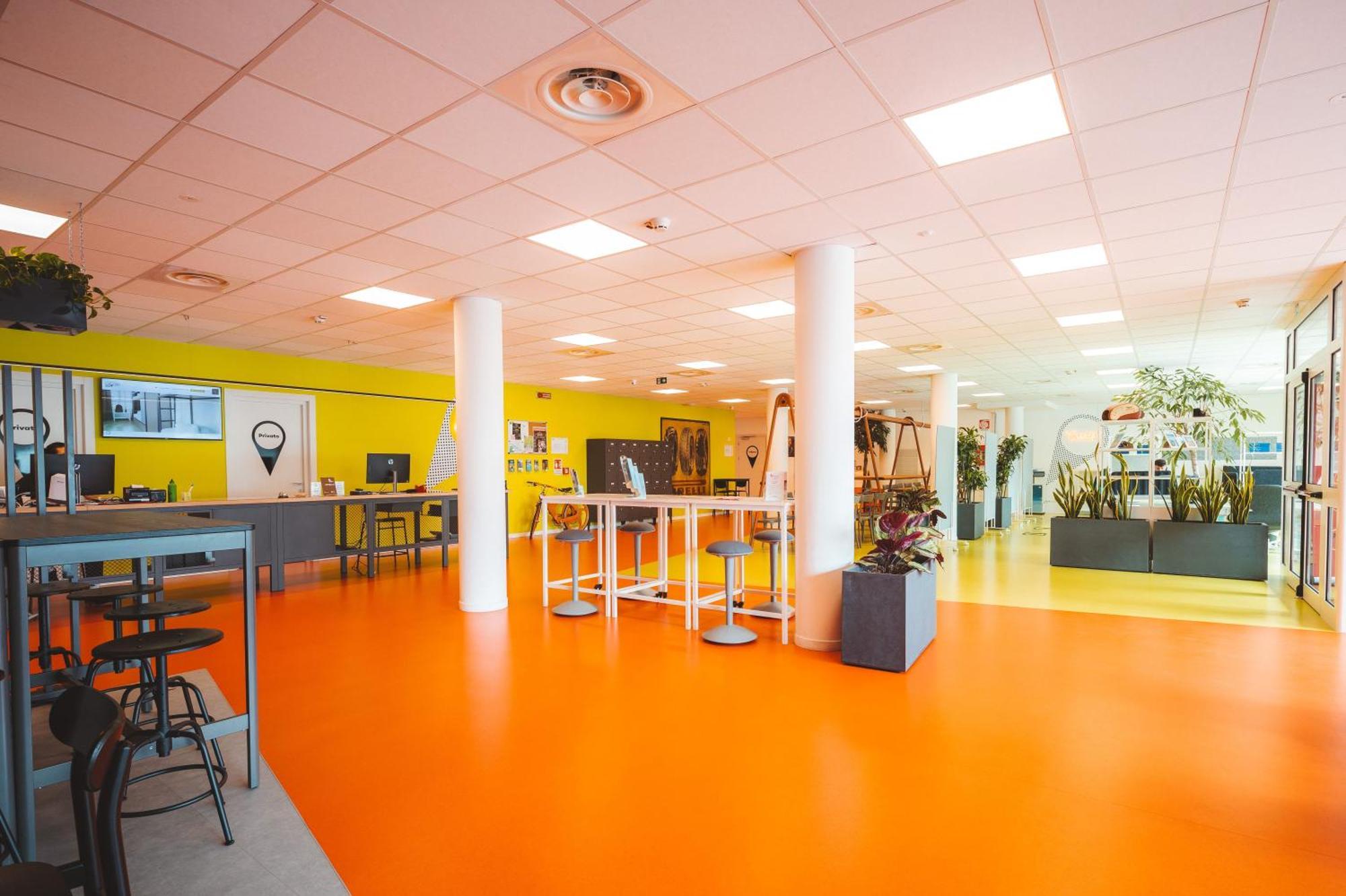 & Hostel Lecco